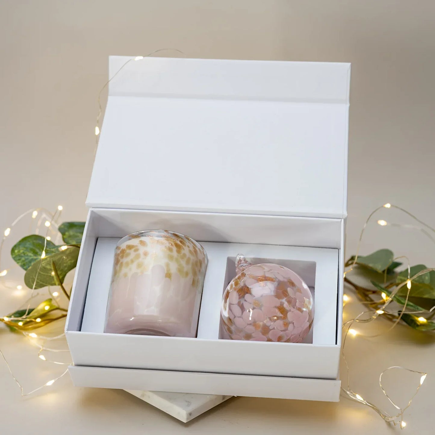 Glass House Interiors - Bauble gift set: Pink and gold